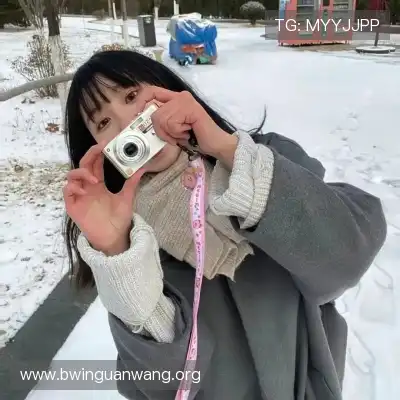 仲灵楚